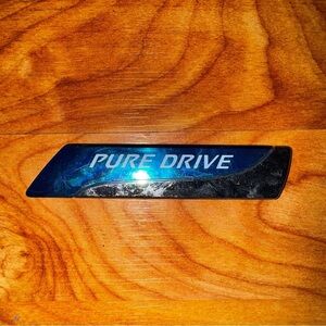 NISSAN ALTIMA SENTRA VERSA JUKE MURANO ROGUE PURE DRIVE EMBLEM LOGO BADGE BG00A